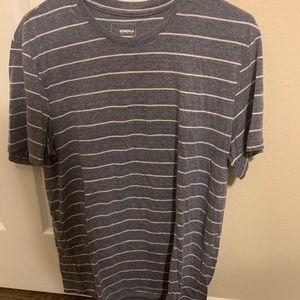 Men’s grey and white striped tee